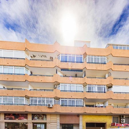 Nice Apartment In Torrevieja With Kitchen Exterior foto
