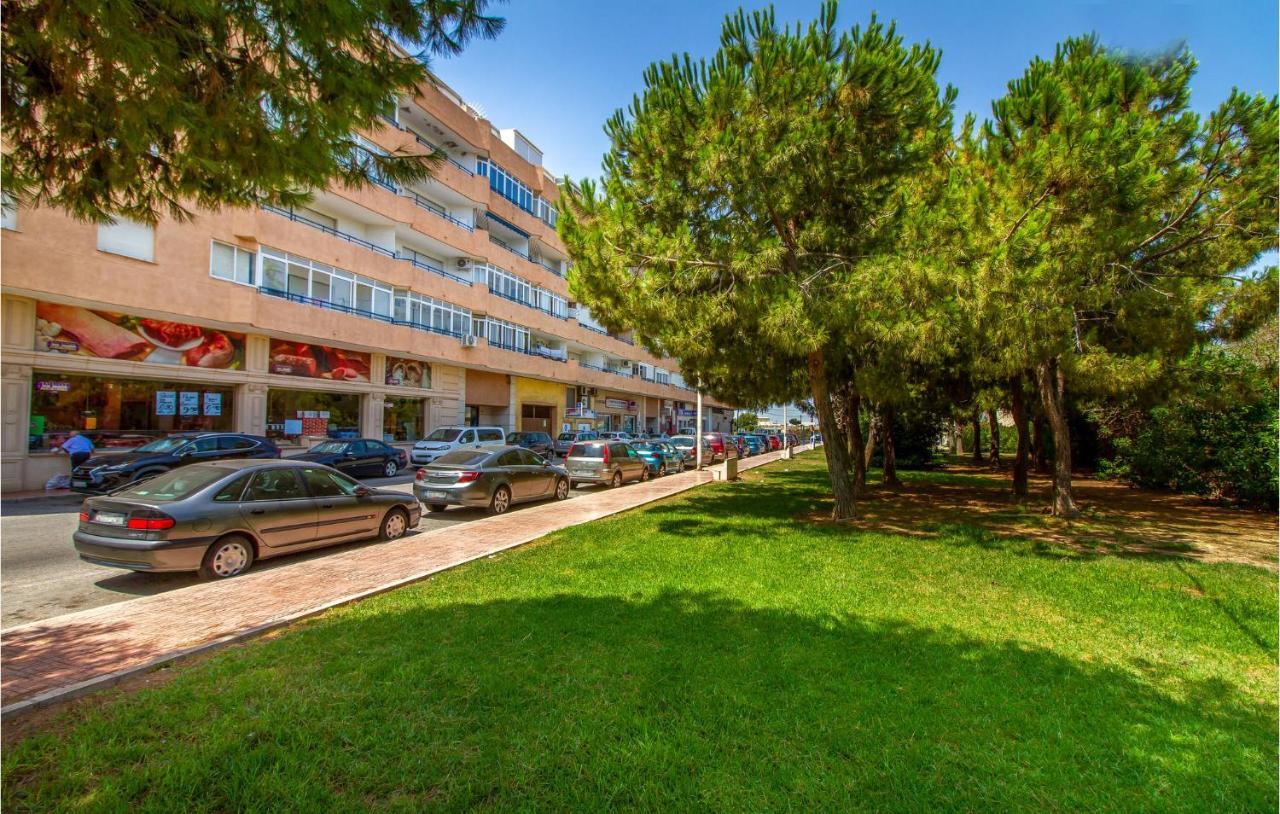 Nice Apartment In Torrevieja With Kitchen Exterior foto